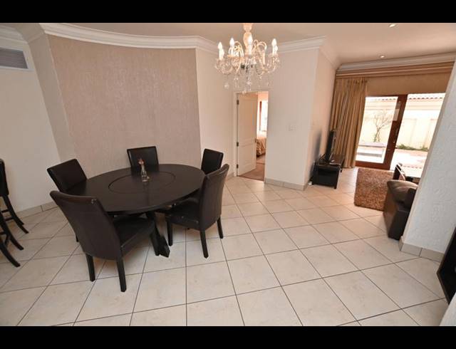 2 BEDROOM PROPERTY TO RENT IN MORNINGSIDE